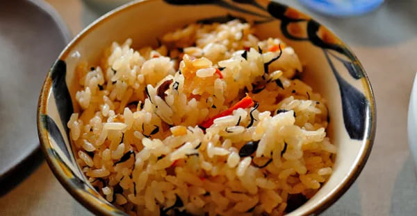 ナカビのお供え物｜一緒に過ごす“団らんの日”に込めた意味