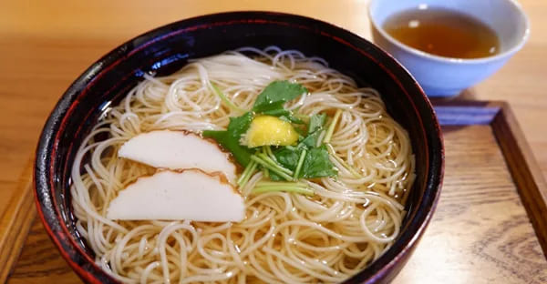 ナカビ（中日）の料理｜三度の御膳と甘菓子も供える