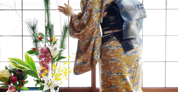 沖縄の旧正月のお供え物は「元旦の朝」から始まる