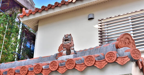 屋敷の御願で拝む神様