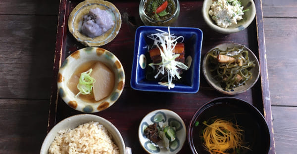 お祝いで供える「ハレの膳」とは？