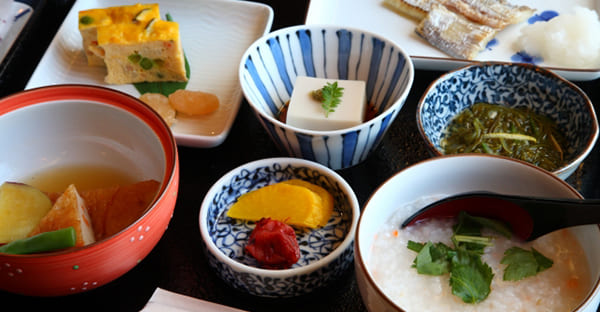 家族・親族との付き合い｜訪問・帰省・食事会はどう判断する？