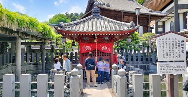 新年の初詣・神社参拝は控えるべき？喪中と神社・仏教の考え方