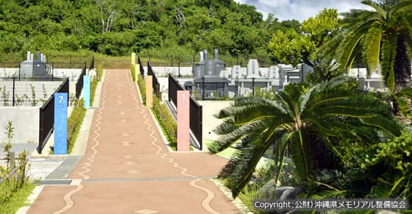 霊園でのお墓参りルールと沖縄の違い